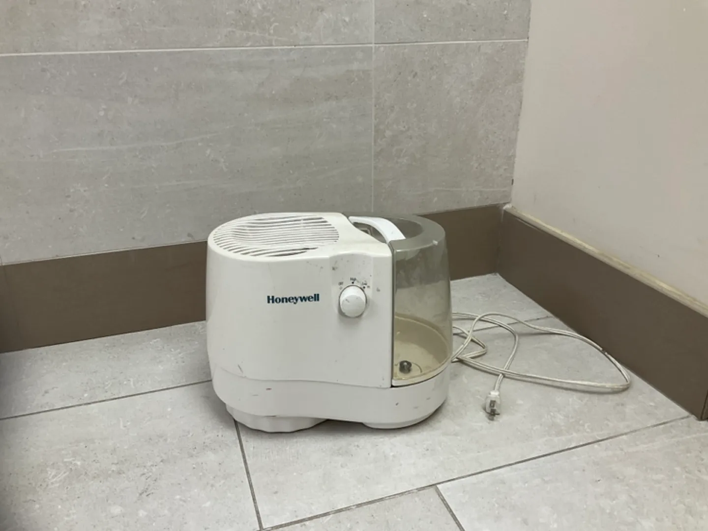 Honeywell Humidifier thumbnail