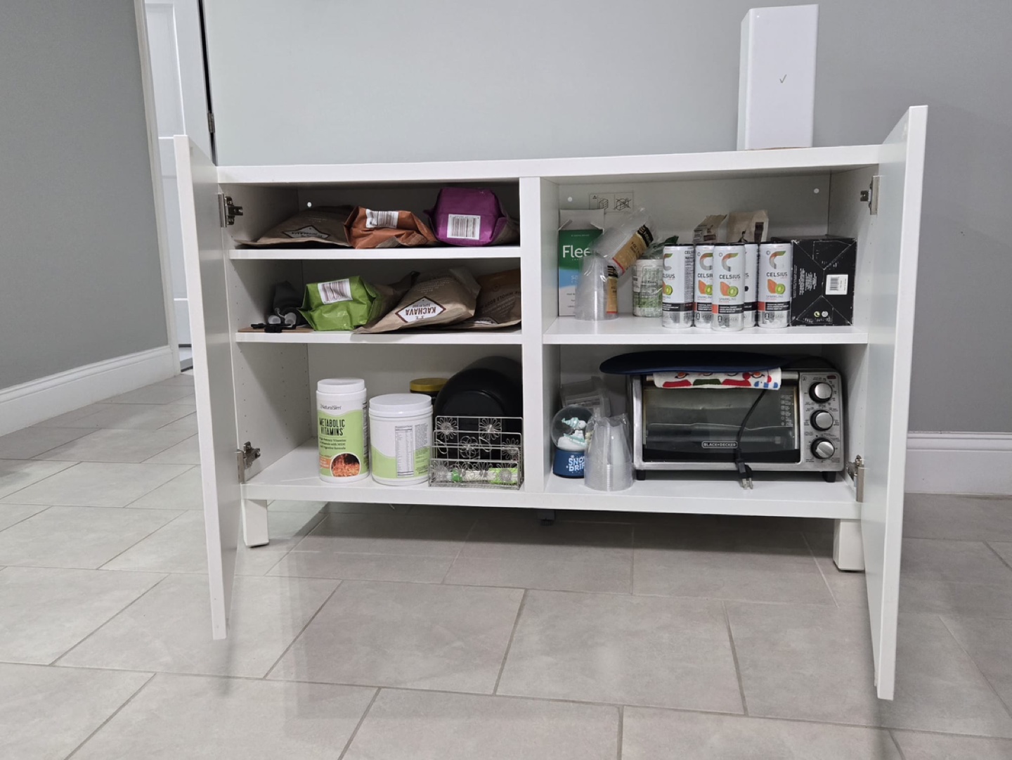 White Cabinet with Two Doors - photo 2
