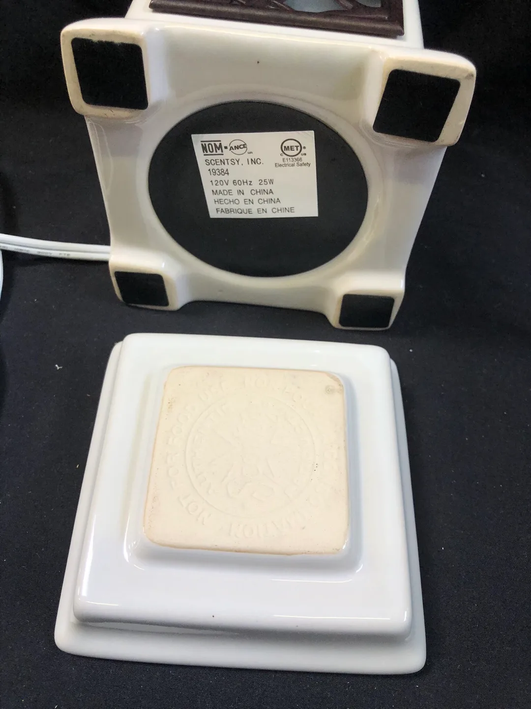 Scentsy White Ceramic Wax Warmer with Bird Design image indicator(8)