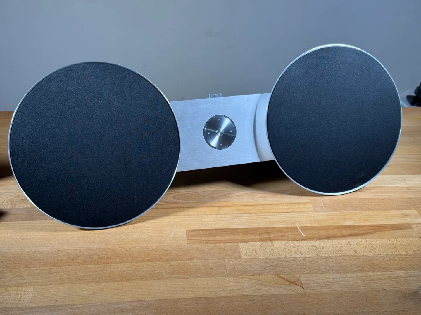 Bang & Olufsen BeoSound 2 image indicator(5)