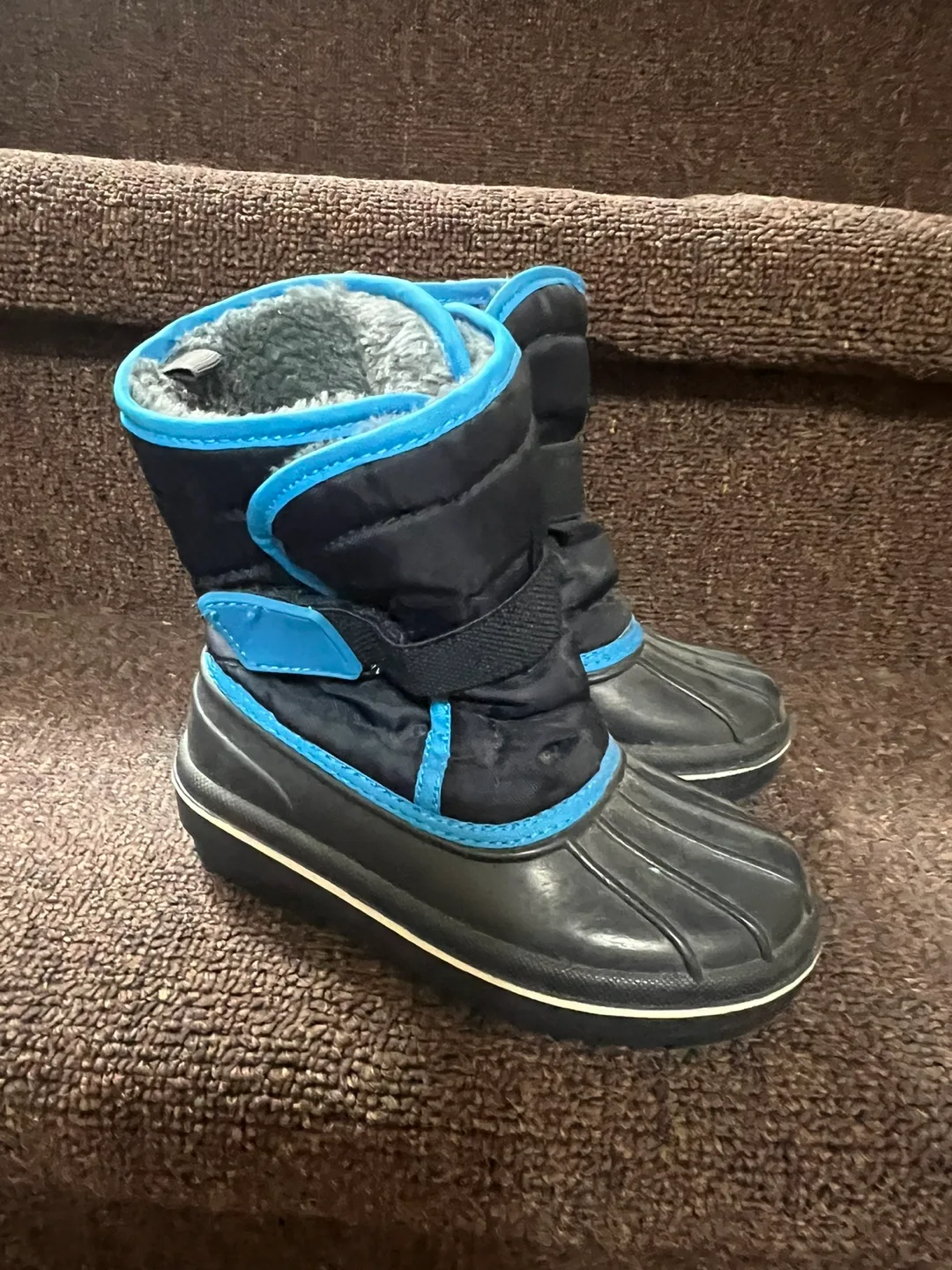 The Children's Place Winter Boots image indicator(3)