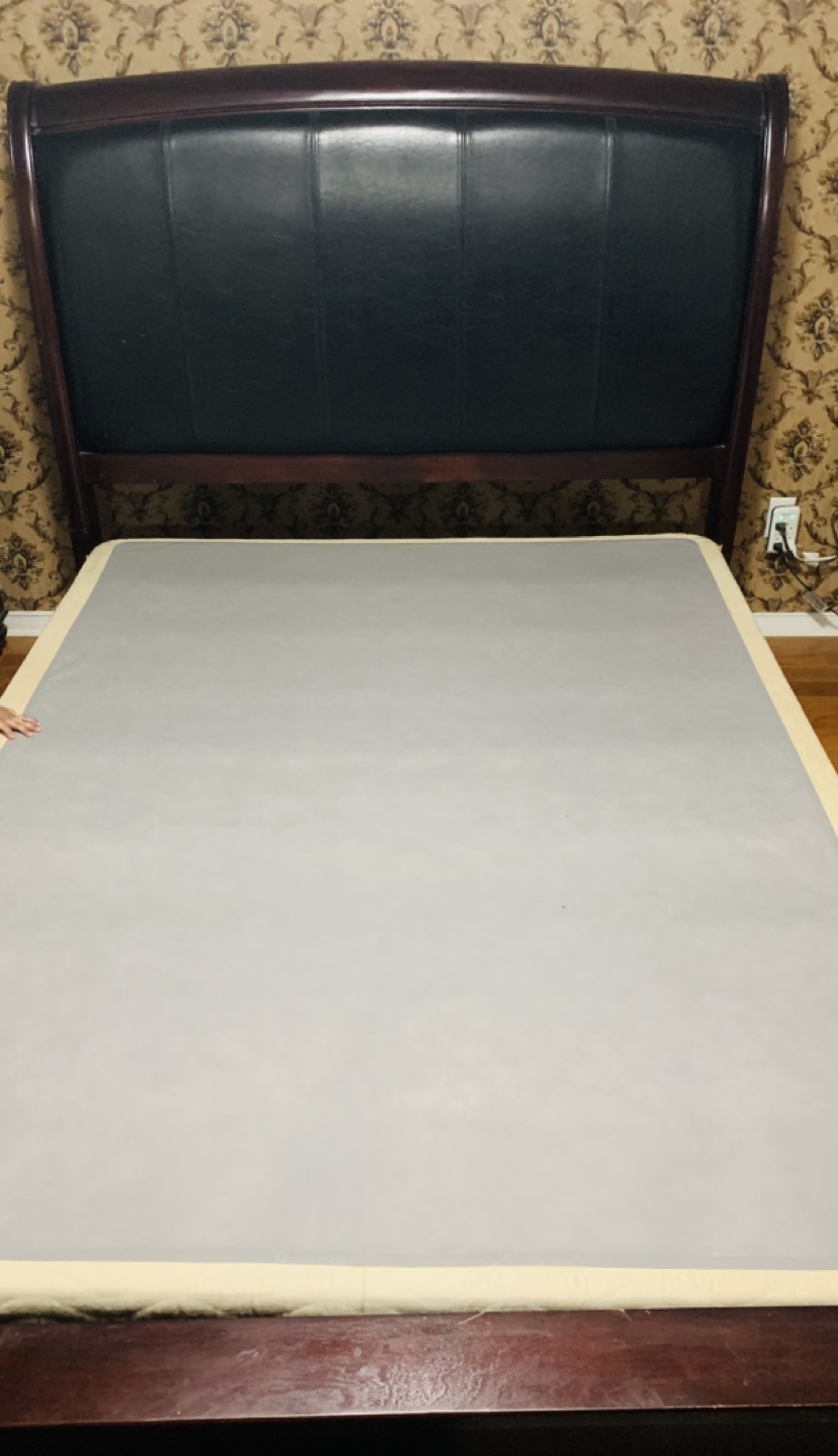 Queen Size Bed Frame - photo 4