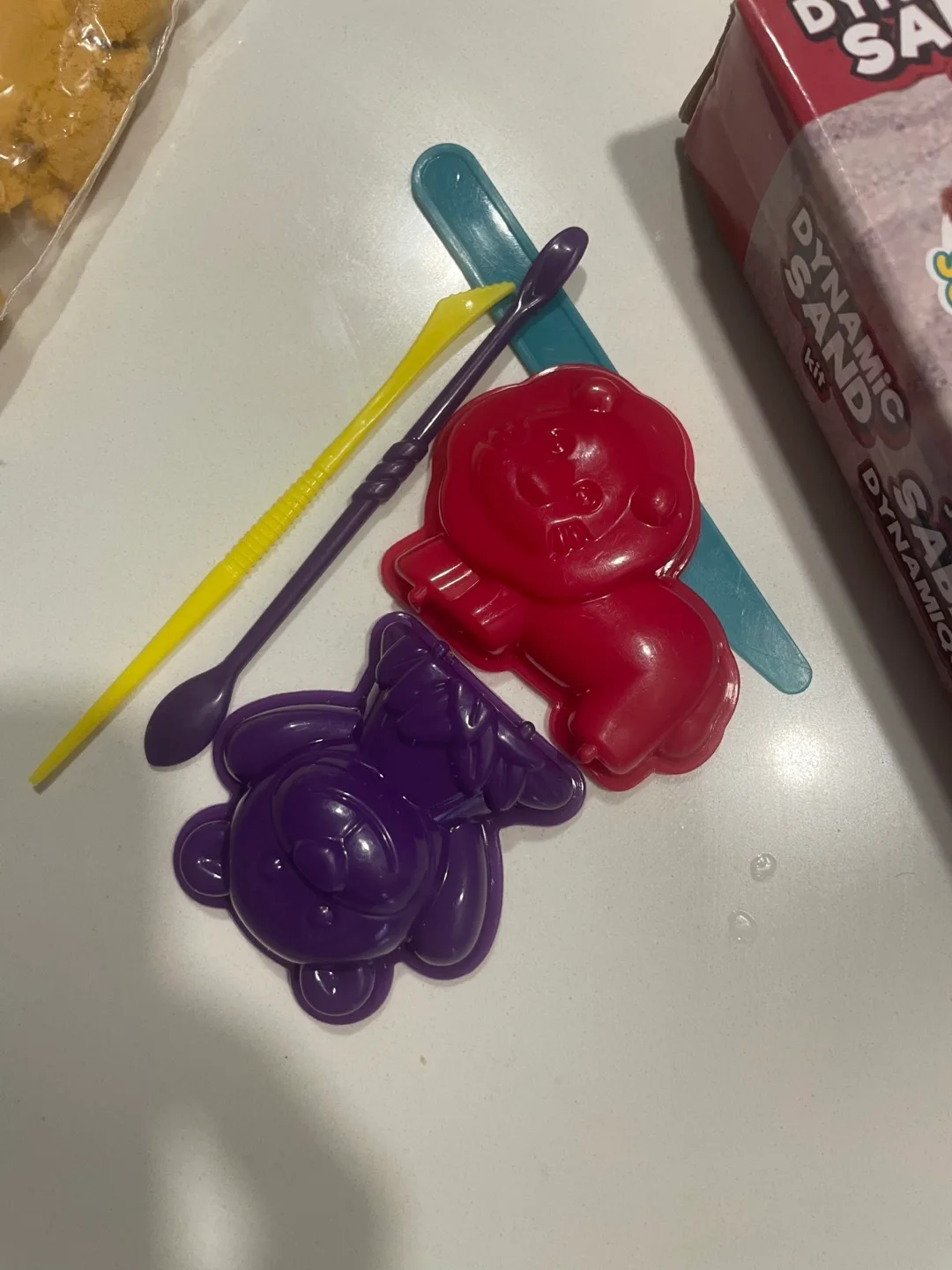 Dynamic Sand Kit for kids #thrifty picks image indicator(2)