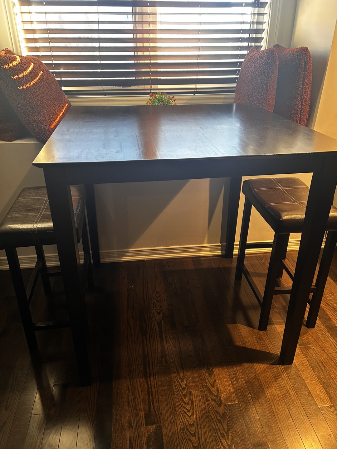 High Top Table with four stools - photo 3