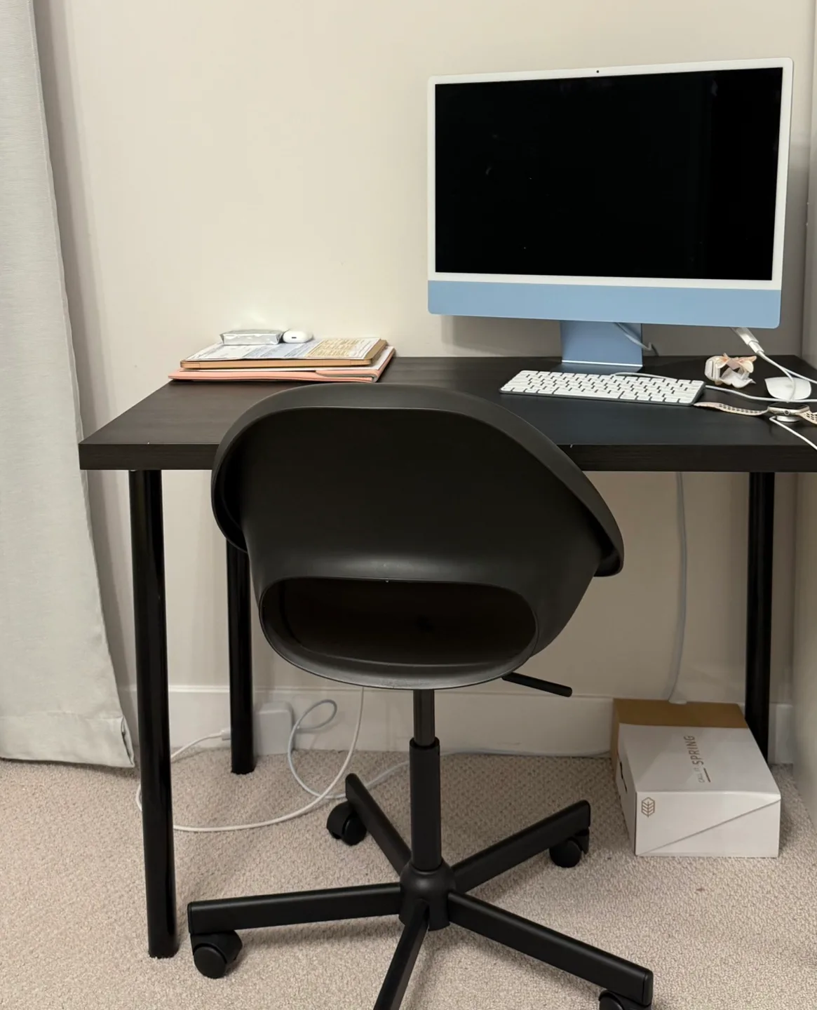 Black desk and black Chair image indicator(4)