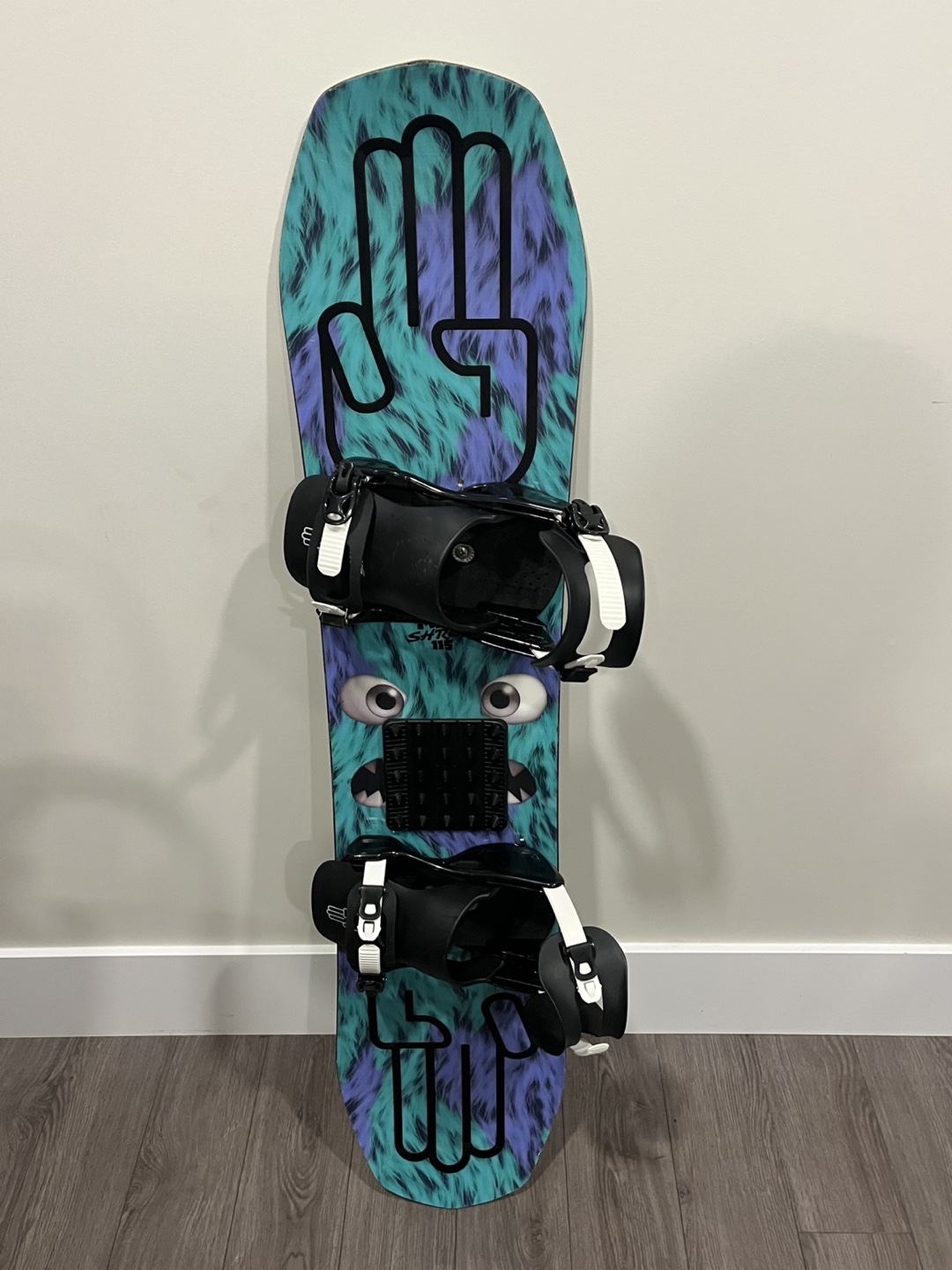 Nitro Cloud 1 Snowboard Boots and Mini Shred 115 Snowboard
