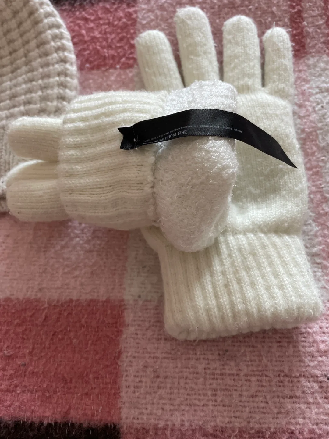 Indigo Knit Hat and Gloves like new image indicator(3)