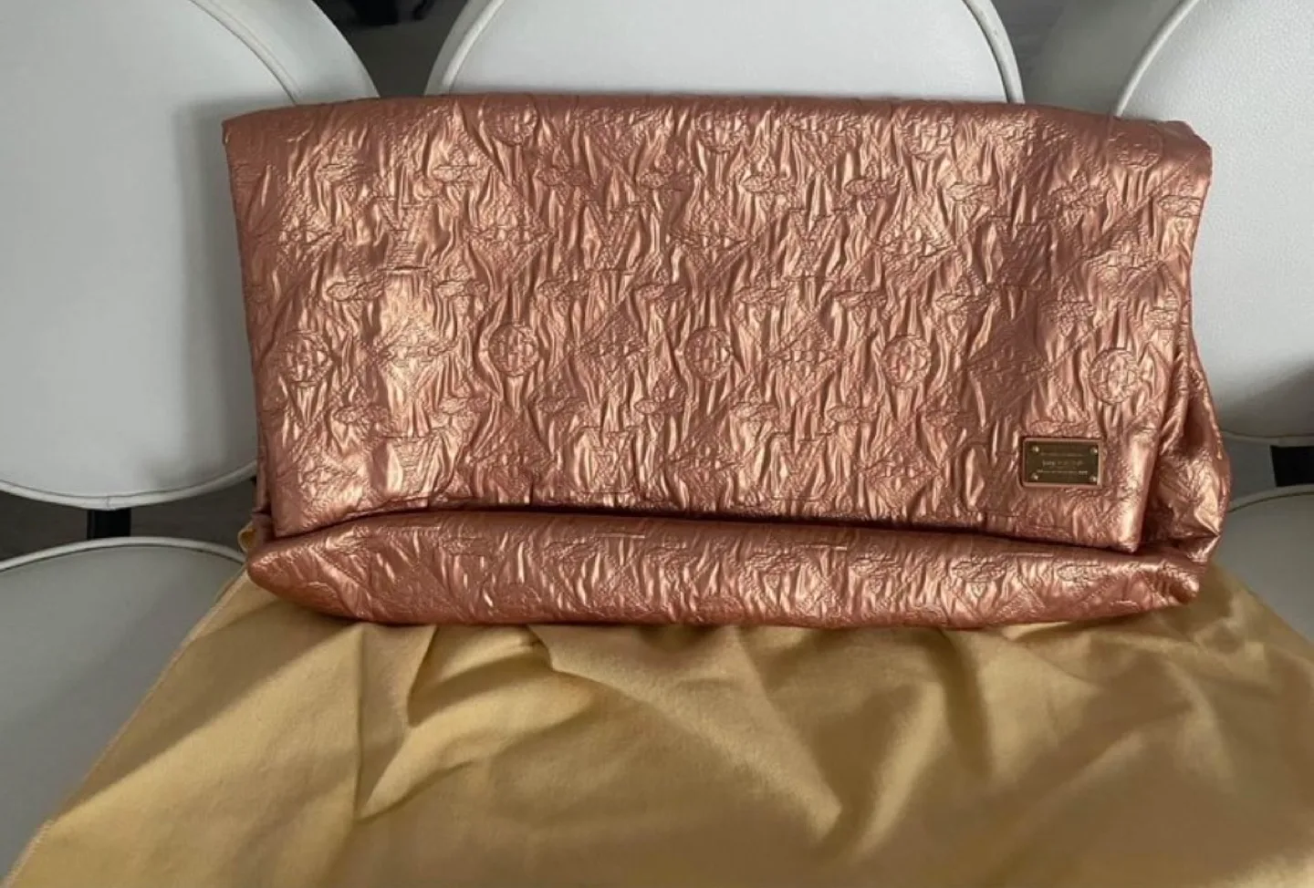 Louis Vuitton Clutch Mono LAME Salmon. Authentic! image indicator(2)