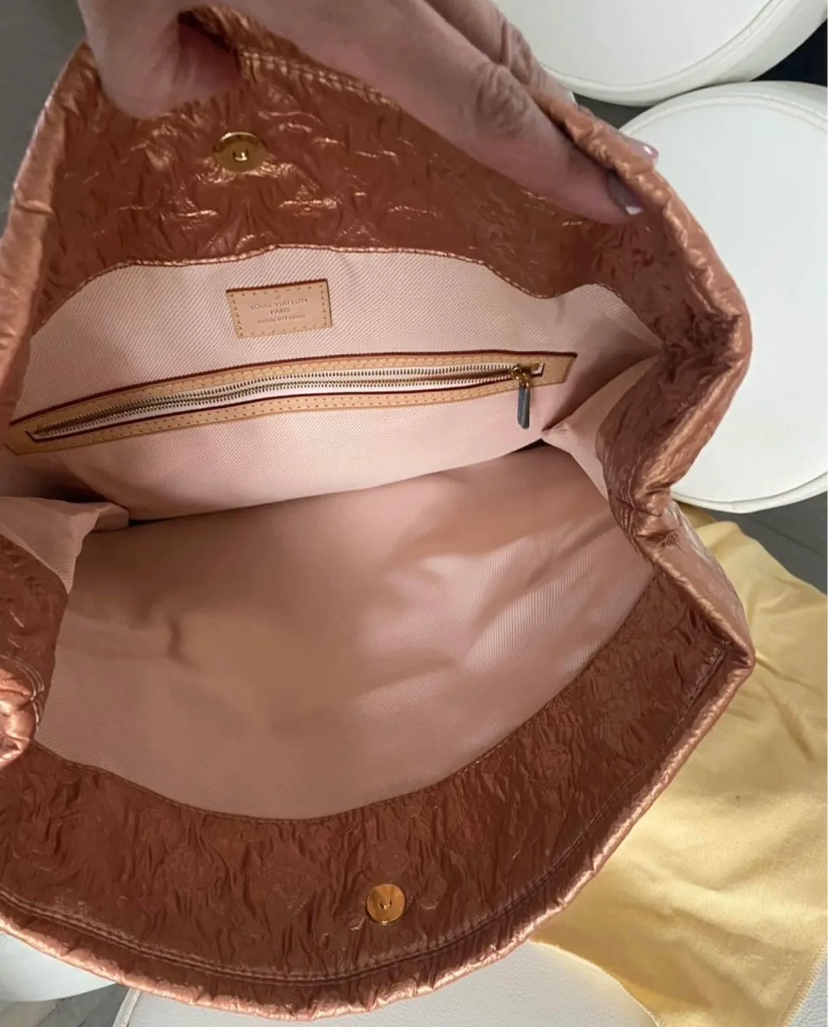 Louis Vuitton Clutch Mono LAME Salmon. Authentic! image indicator(4)