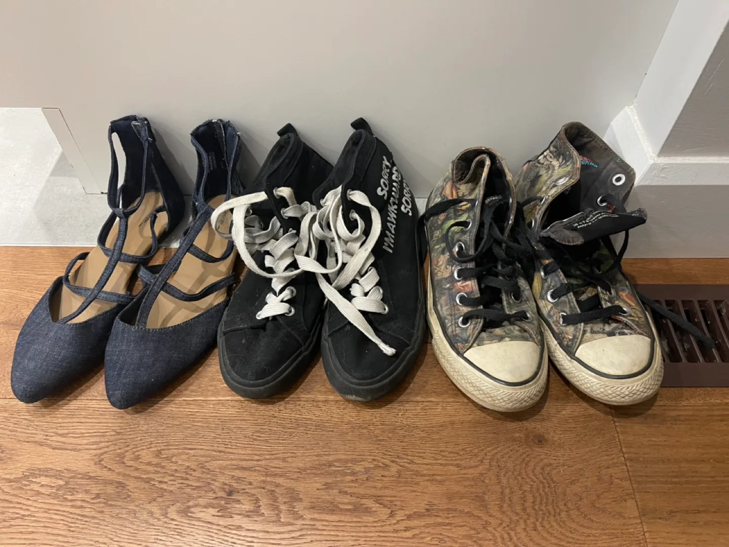 Girl’s/teen Shoe Bundle image indicator(2)