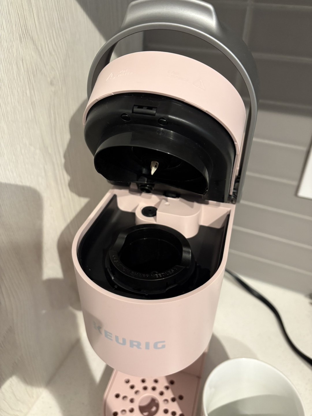 Dusty Rose Keurig K-Mini Coffee Maker #ThriftyPicks - photo 4