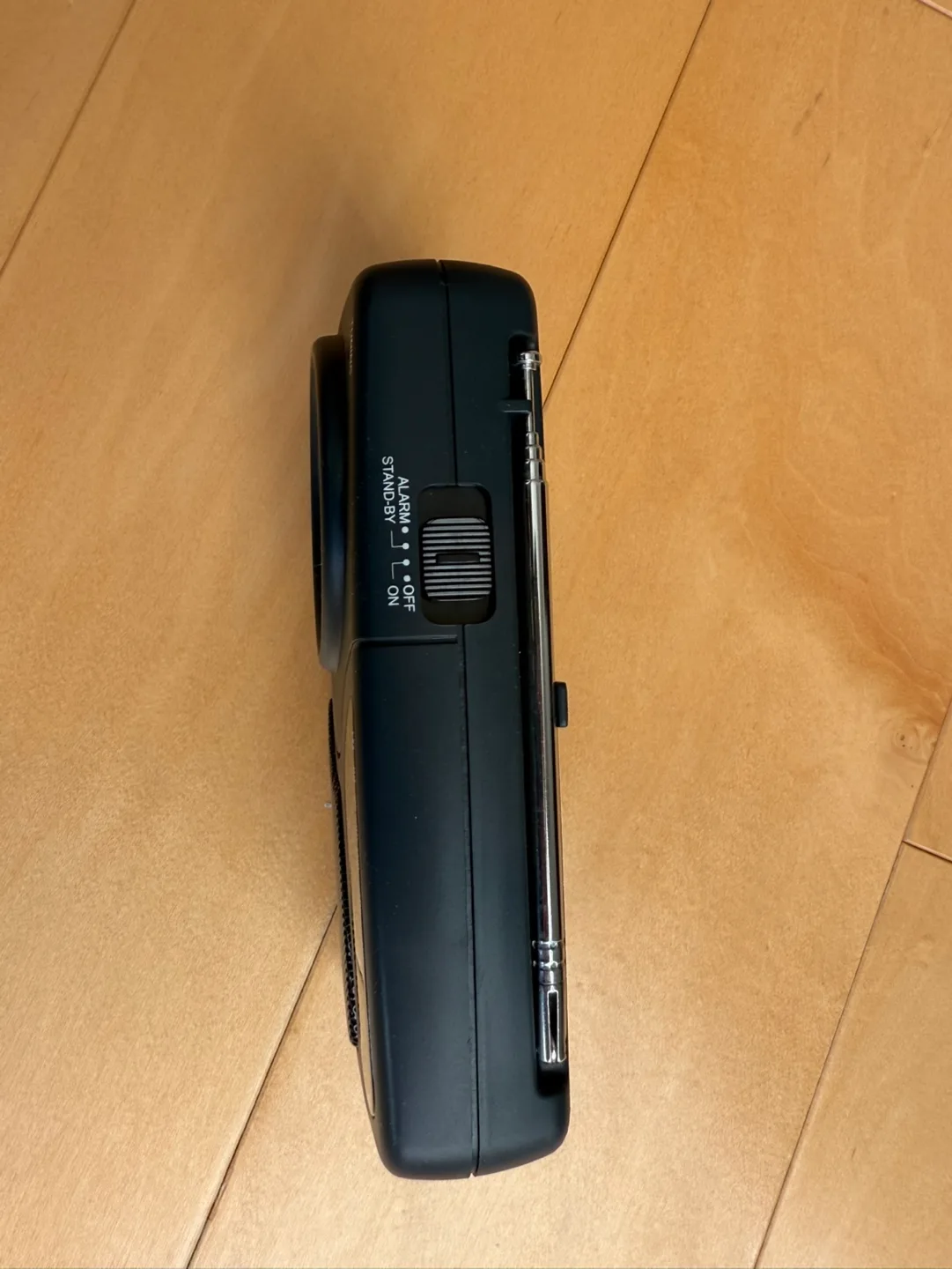 Hinston Clock AM/FM Radio image indicator(4)