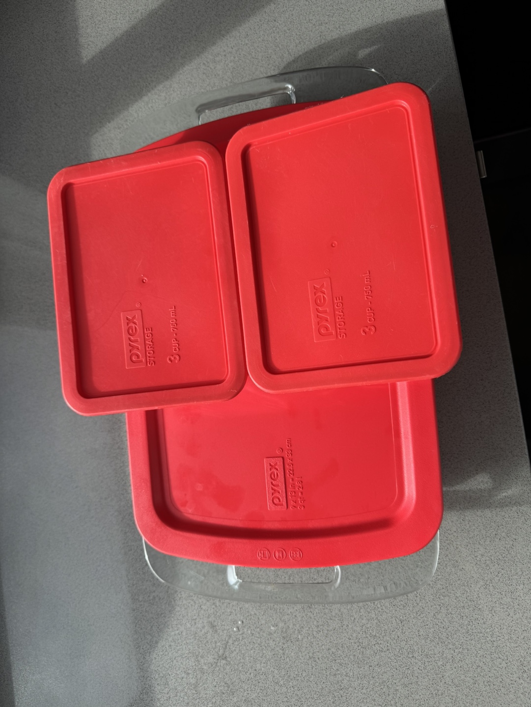 Pyrex Glass Baking Dish with Lids