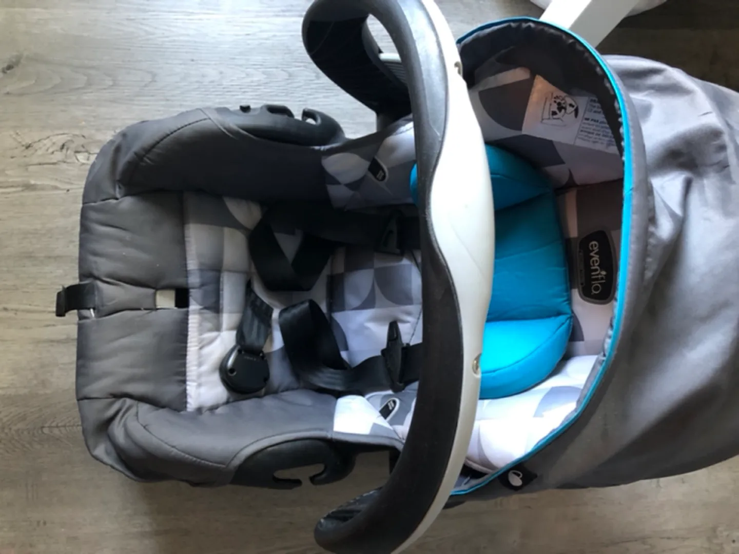 Evenflo infant car seat #ThriftyPicks image indicator(3)
