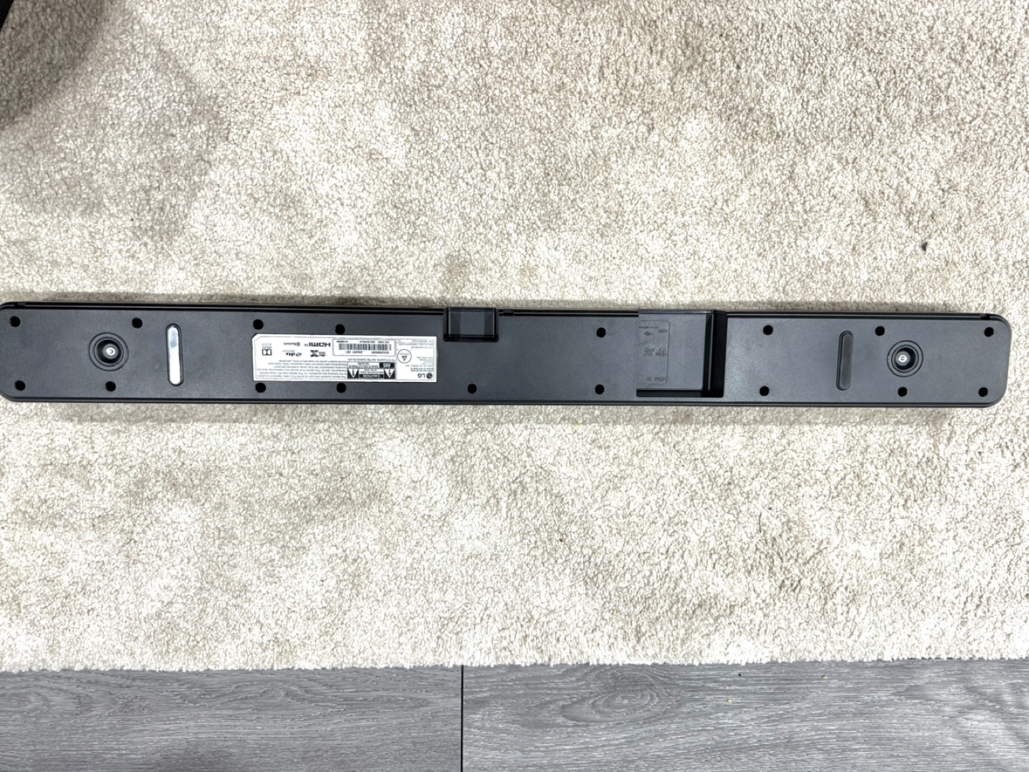 LG Soundbar with Wireless Subwoofer - photo 5
