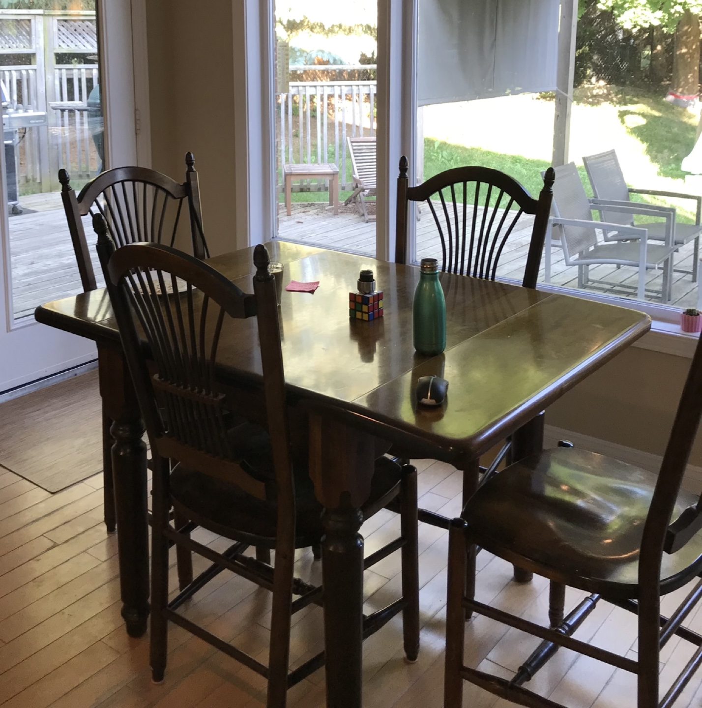 Kitchen table and Set of 4 dining chairs