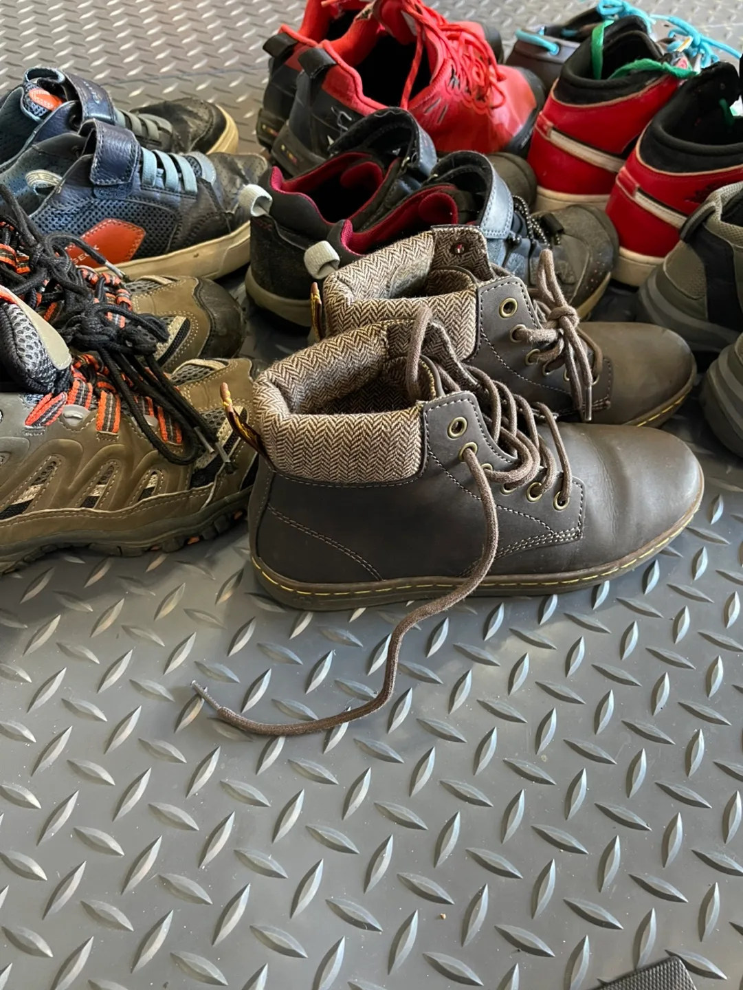 Bundle of Boys' Shoes image indicator(2)