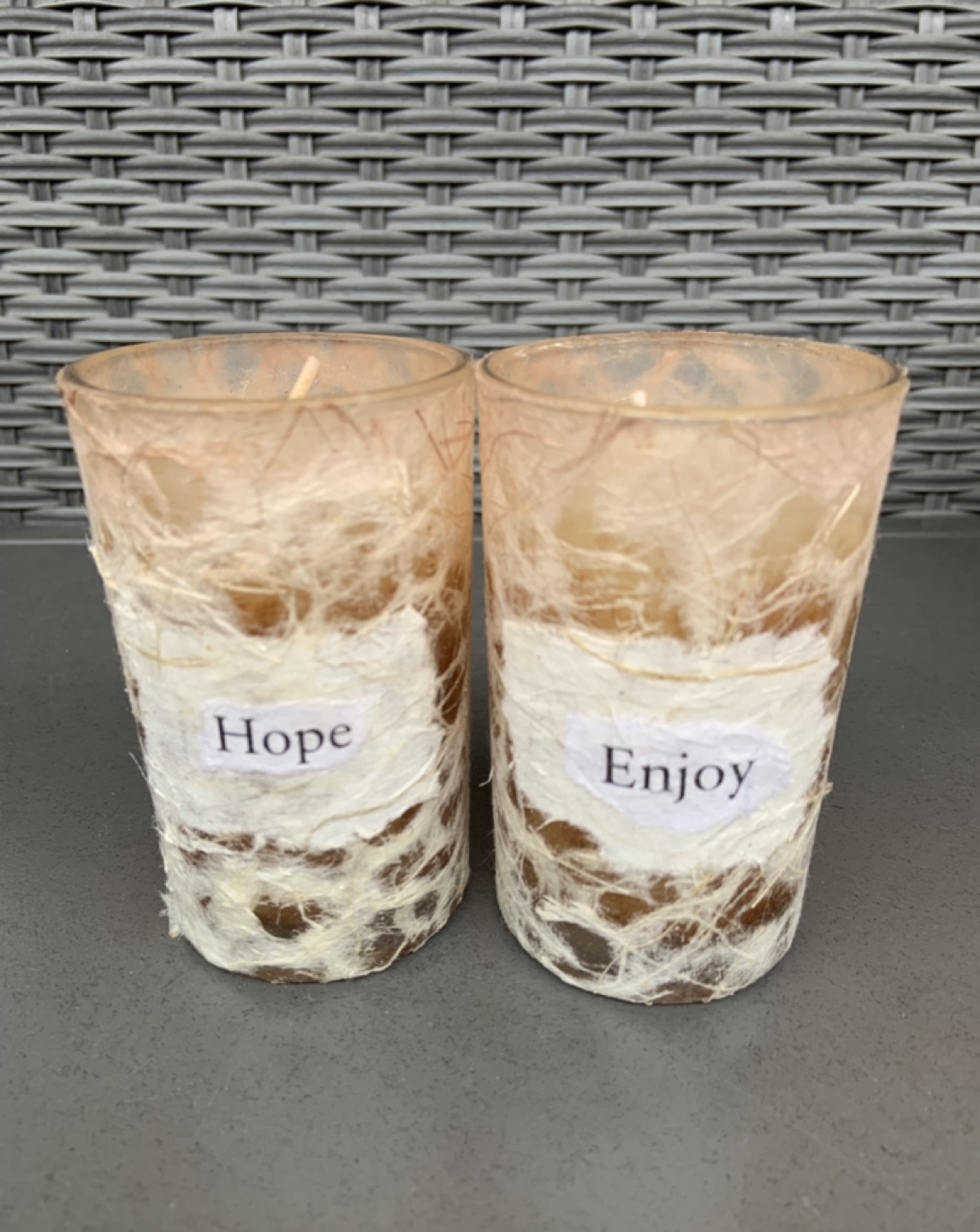 Set of 2 Scented Candles - Hope and Enjoy - photo 2