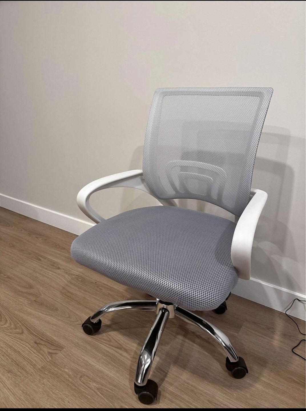 New - Mesh Office Chair