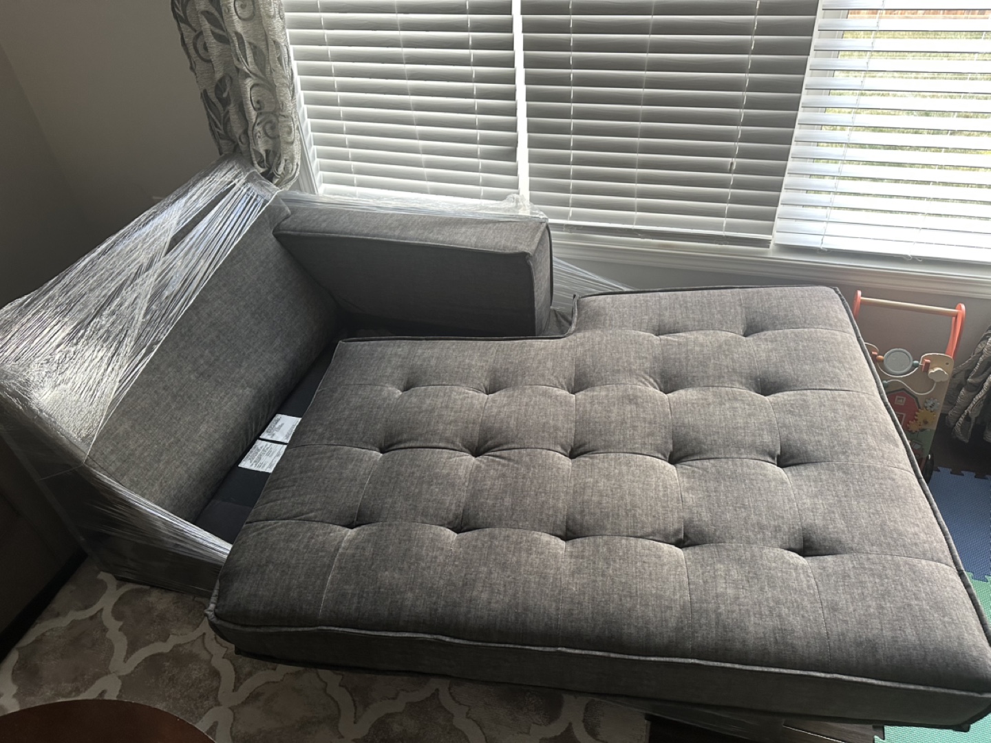 Luxurious Grey Sectional Sofa from Ashley - photo 3