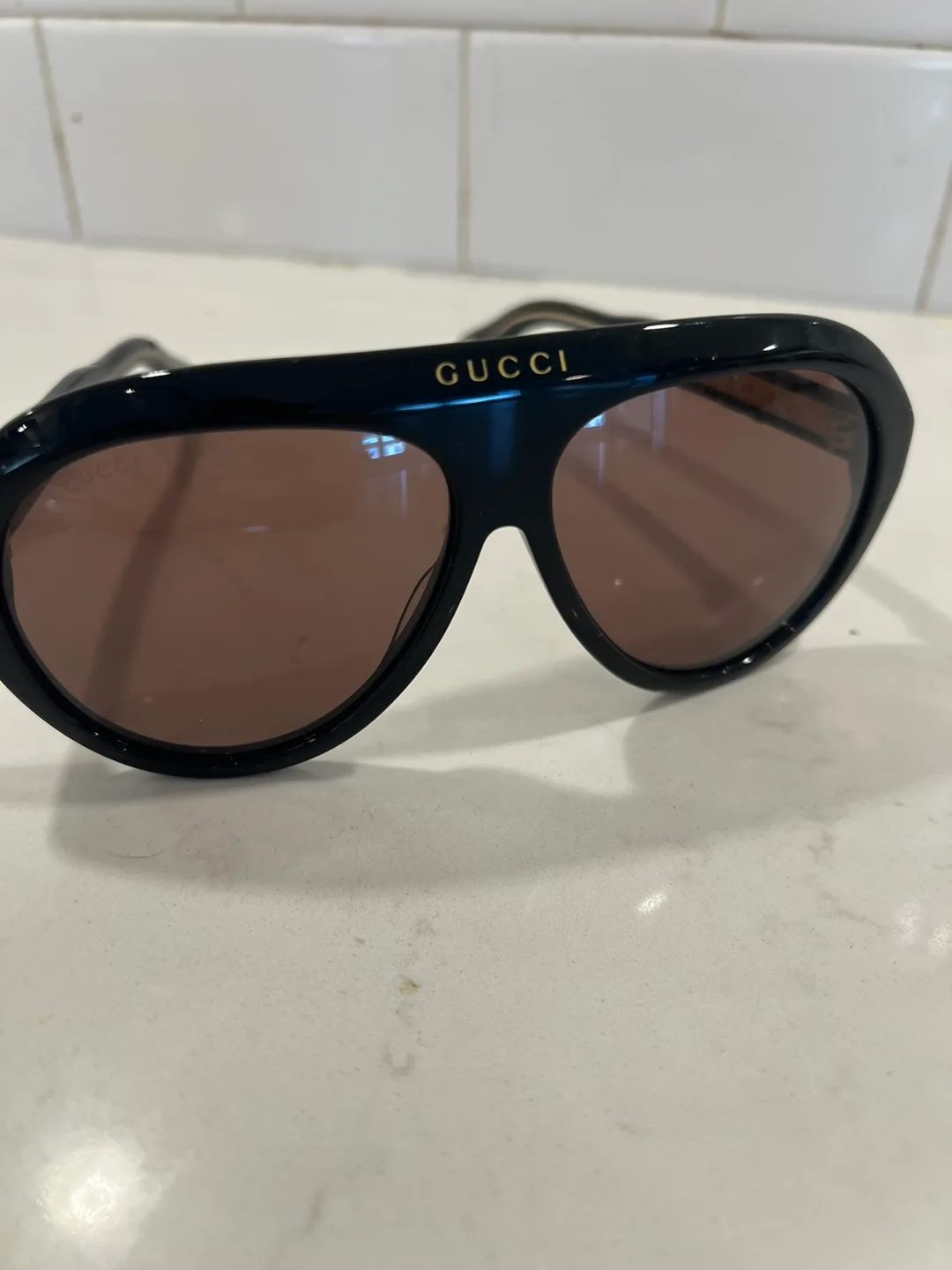 Gucci Sunglasses image indicator(4)