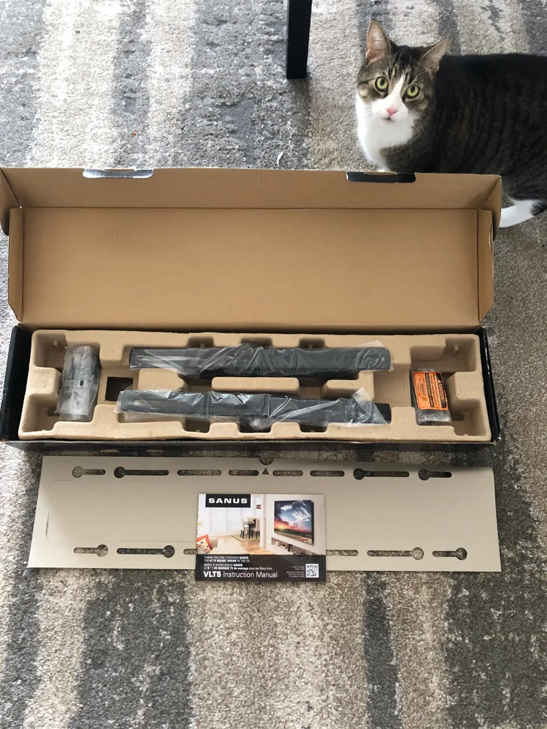 Sanus Tilting TV Wall Mount 51"-80" image indicator(3)