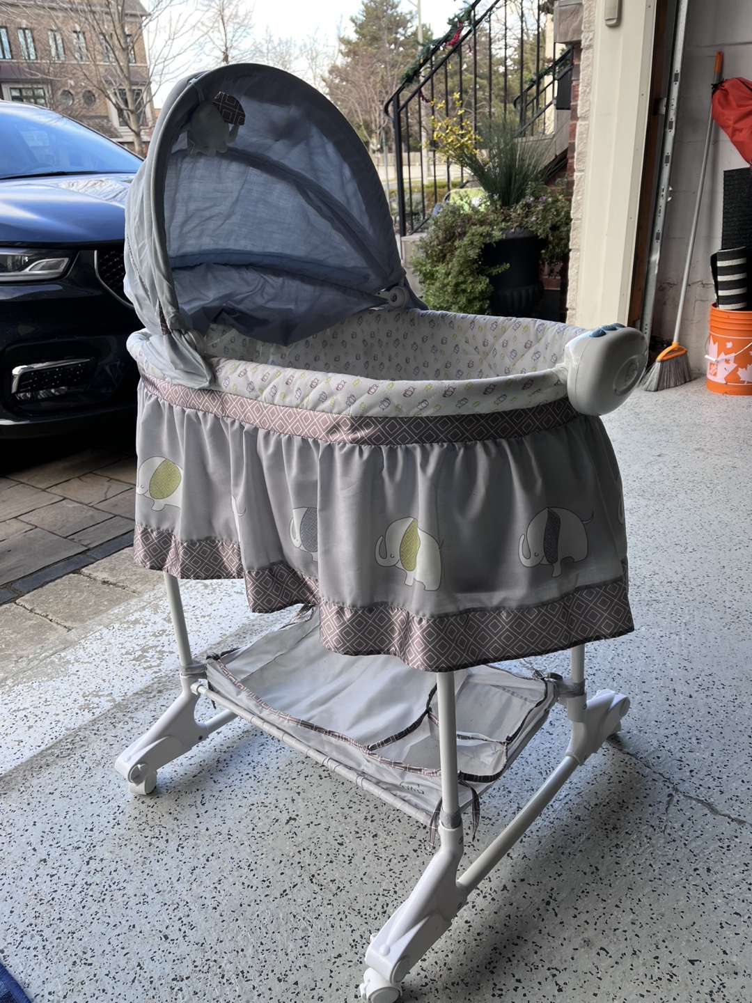 Baby Crib with Storage - photo 2