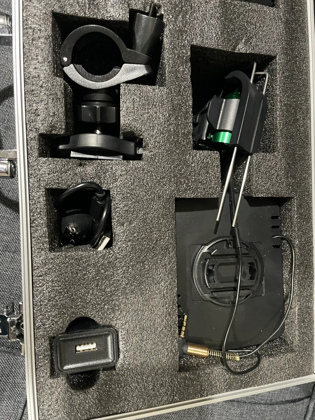 Four-Q Action Camera Kit image indicator(2)