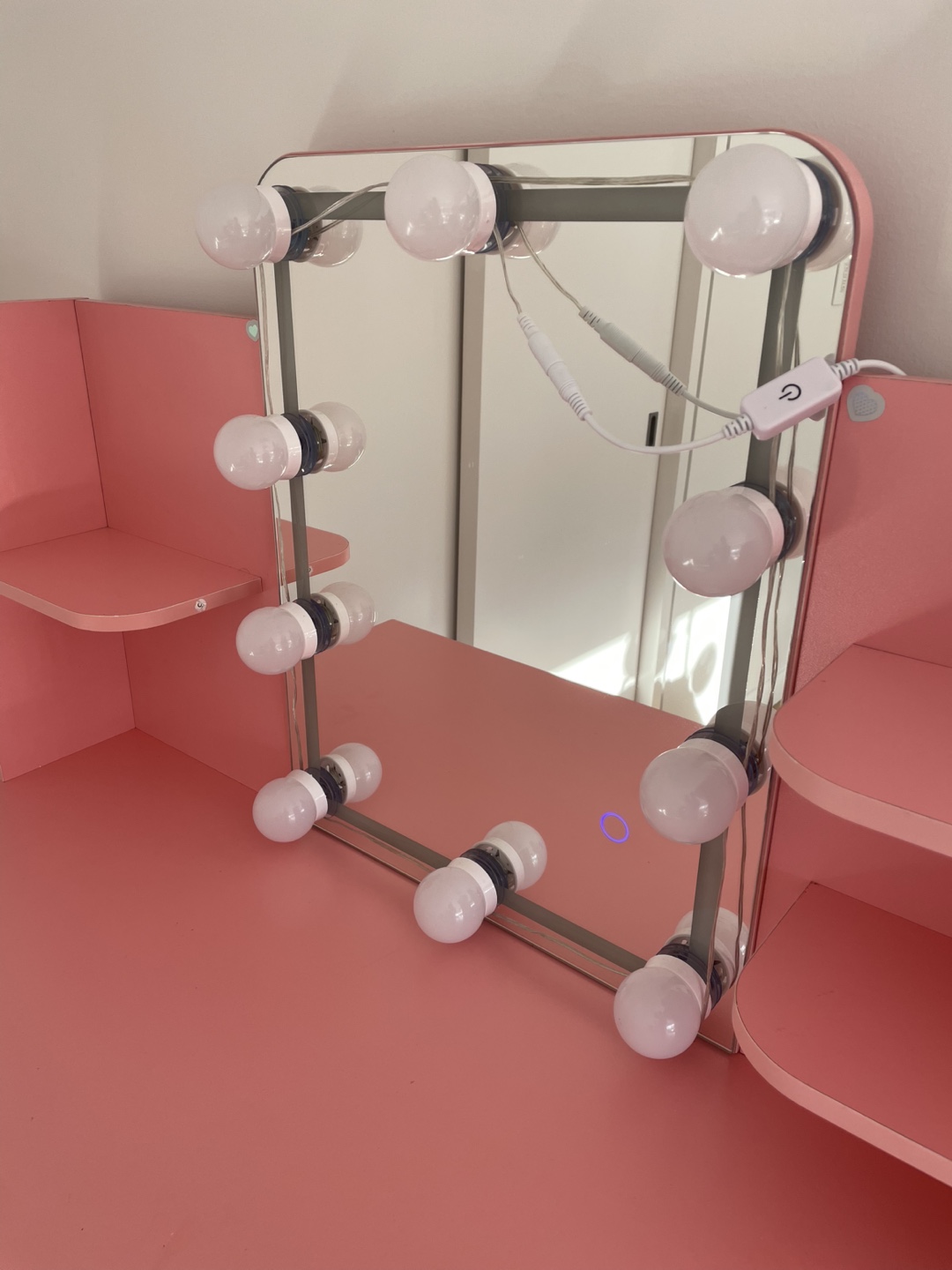 Pink Vanity Desk with Mirror and Stool - photo 4