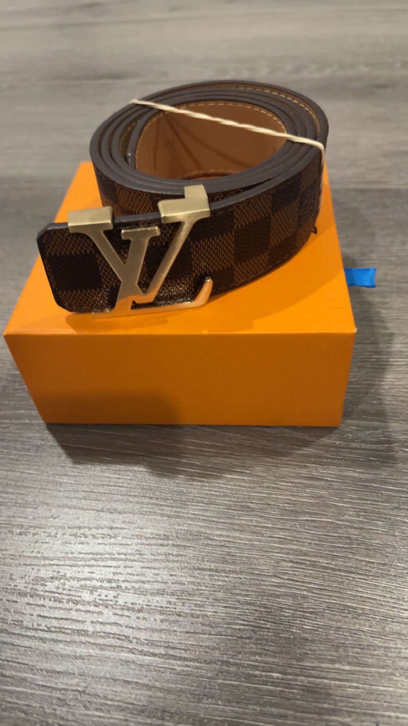 Louis Vuitton Damier Belt