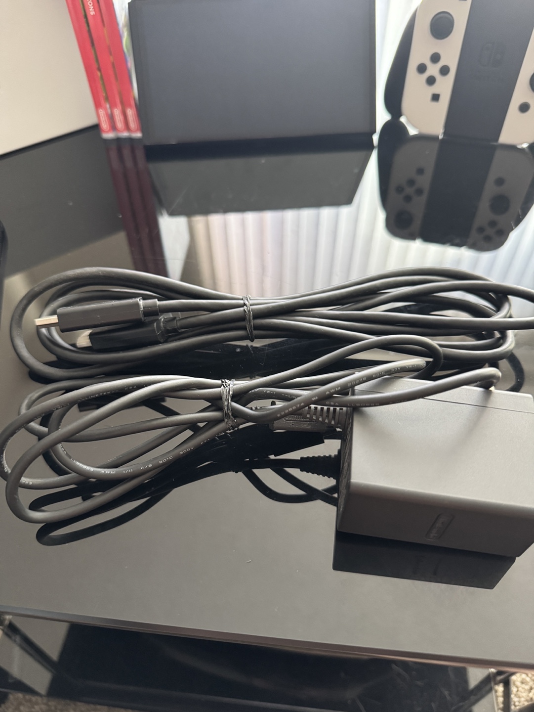 Nintendo Switch Console bundle with 3 games - photo 2