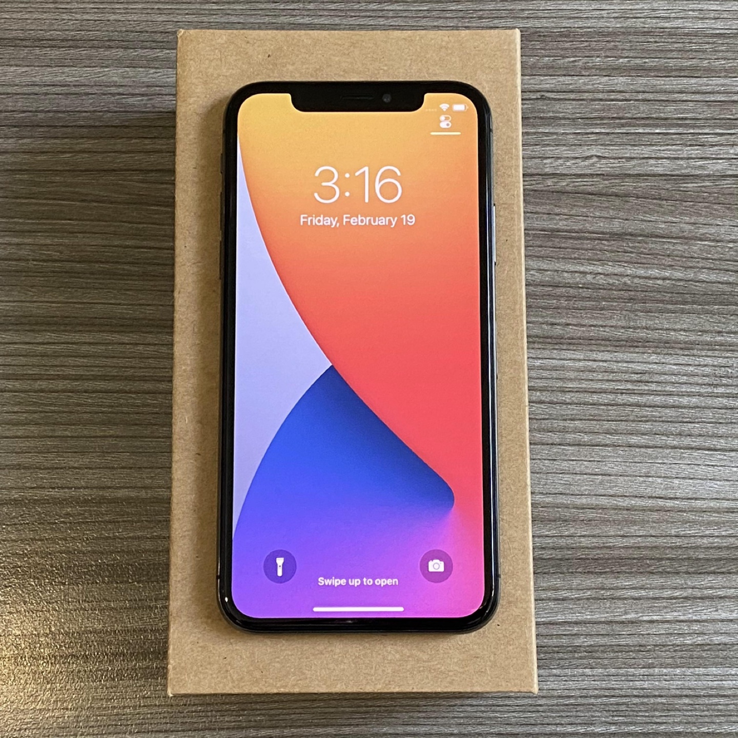 iPhone X - Black - Excellent Condition - photo 3