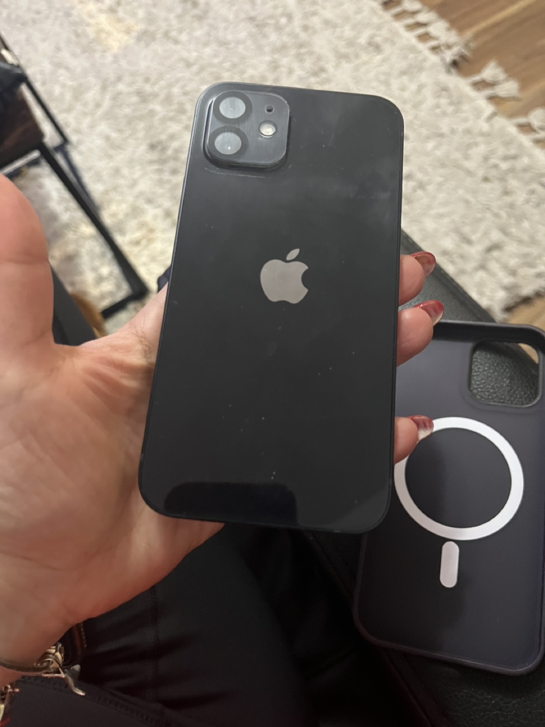 IPhone12 black 128 GB like new. - photo 2