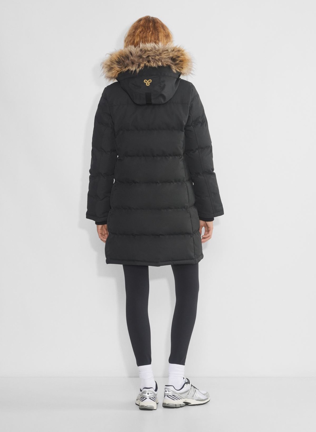 Aritiza - Black Puffer Jacket with Fur Hood - photo 4