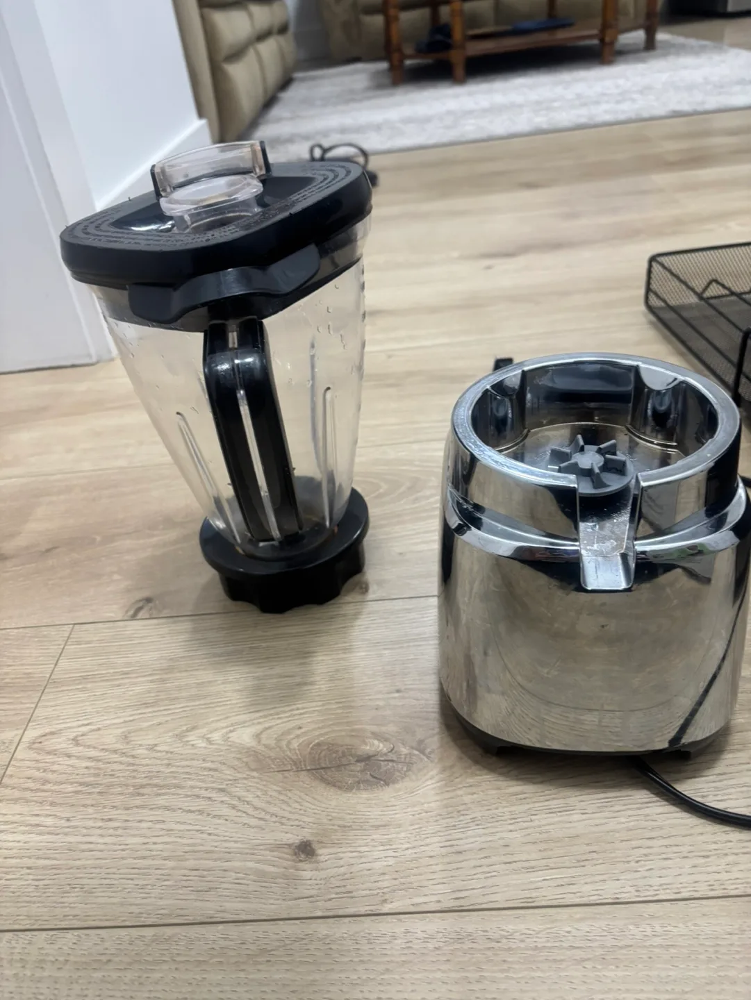 Hamilton Beach Blender and Keurig Coffee Machine image indicator(5)