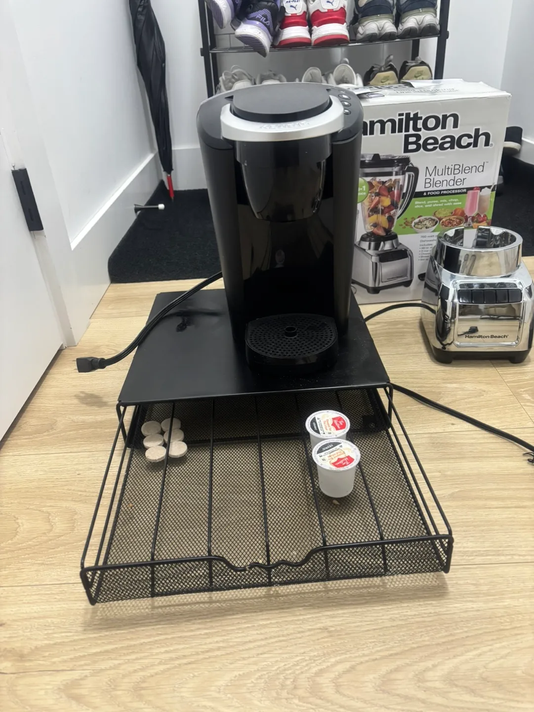 Hamilton Beach Blender and Keurig Coffee Machine image indicator(2)