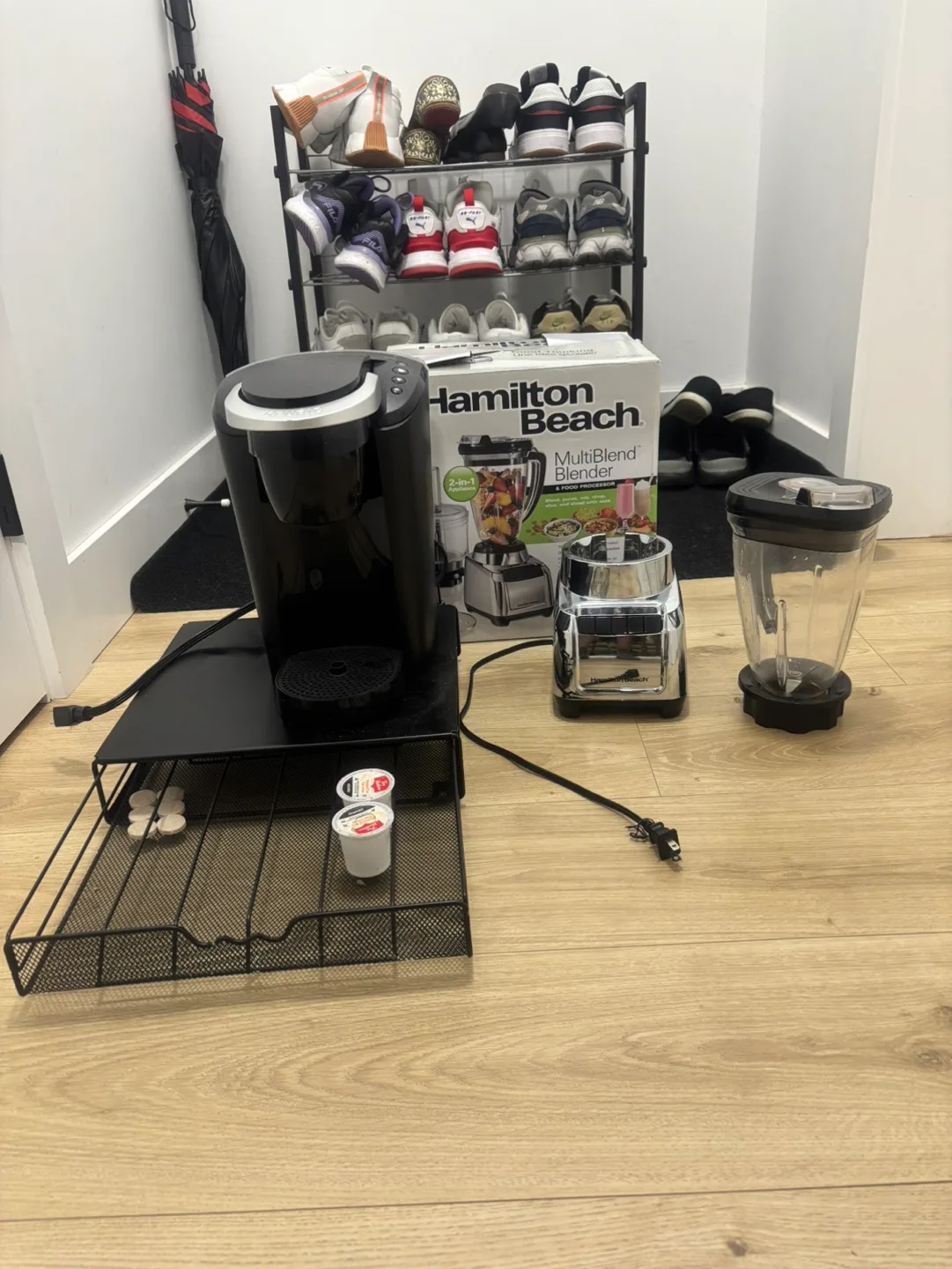 Hamilton Beach Blender and Keurig Coffee Machine image indicator(3)