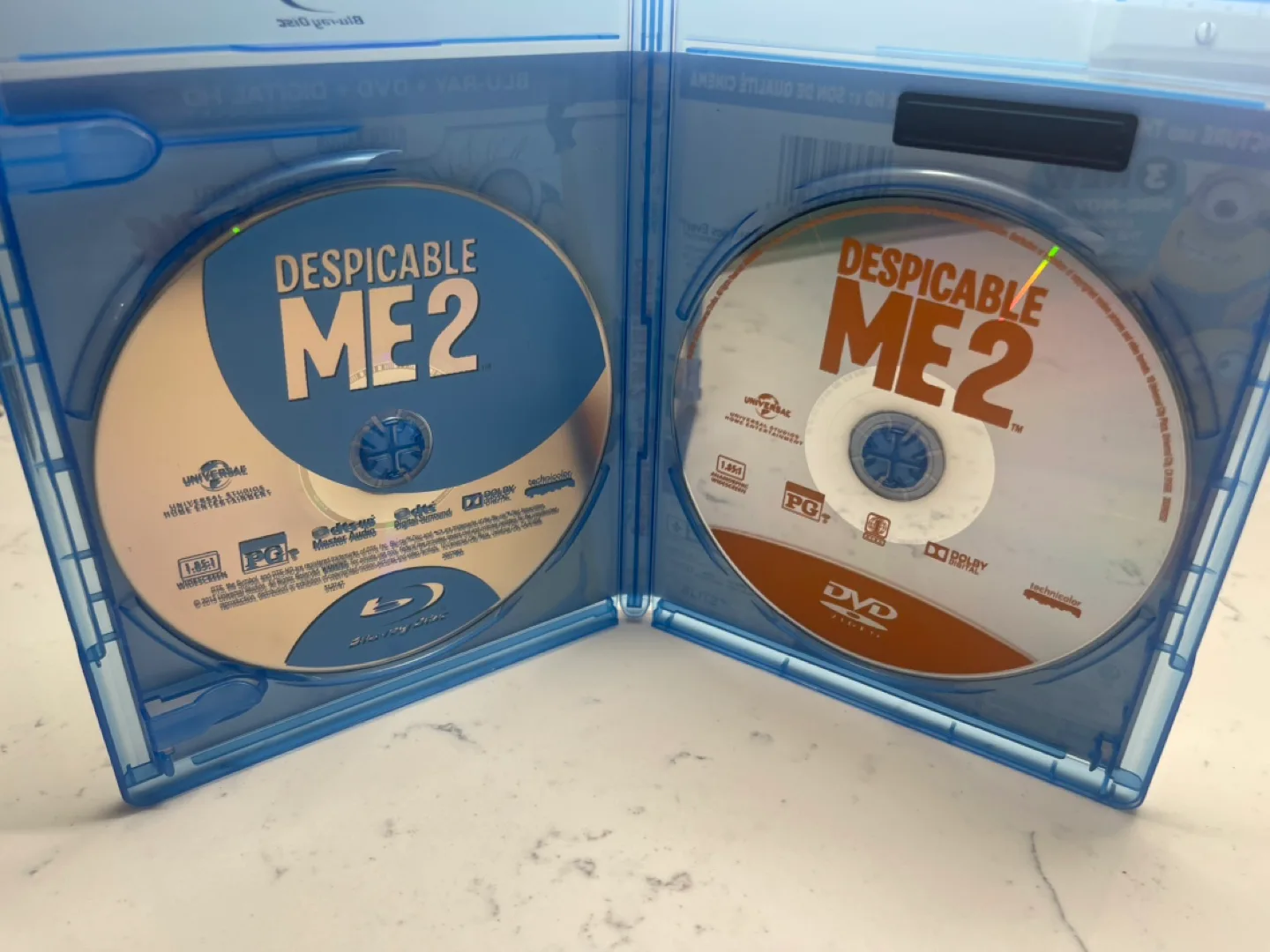 5 Blu-ray Disc Family DVD Bundle image indicator(6)