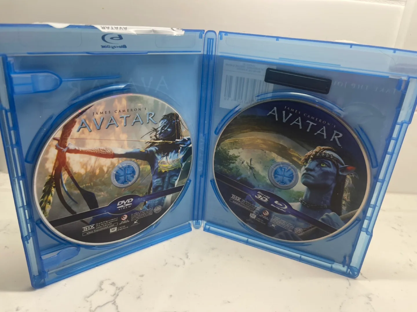 5 Blu-ray Disc Family DVD Bundle image indicator(3)