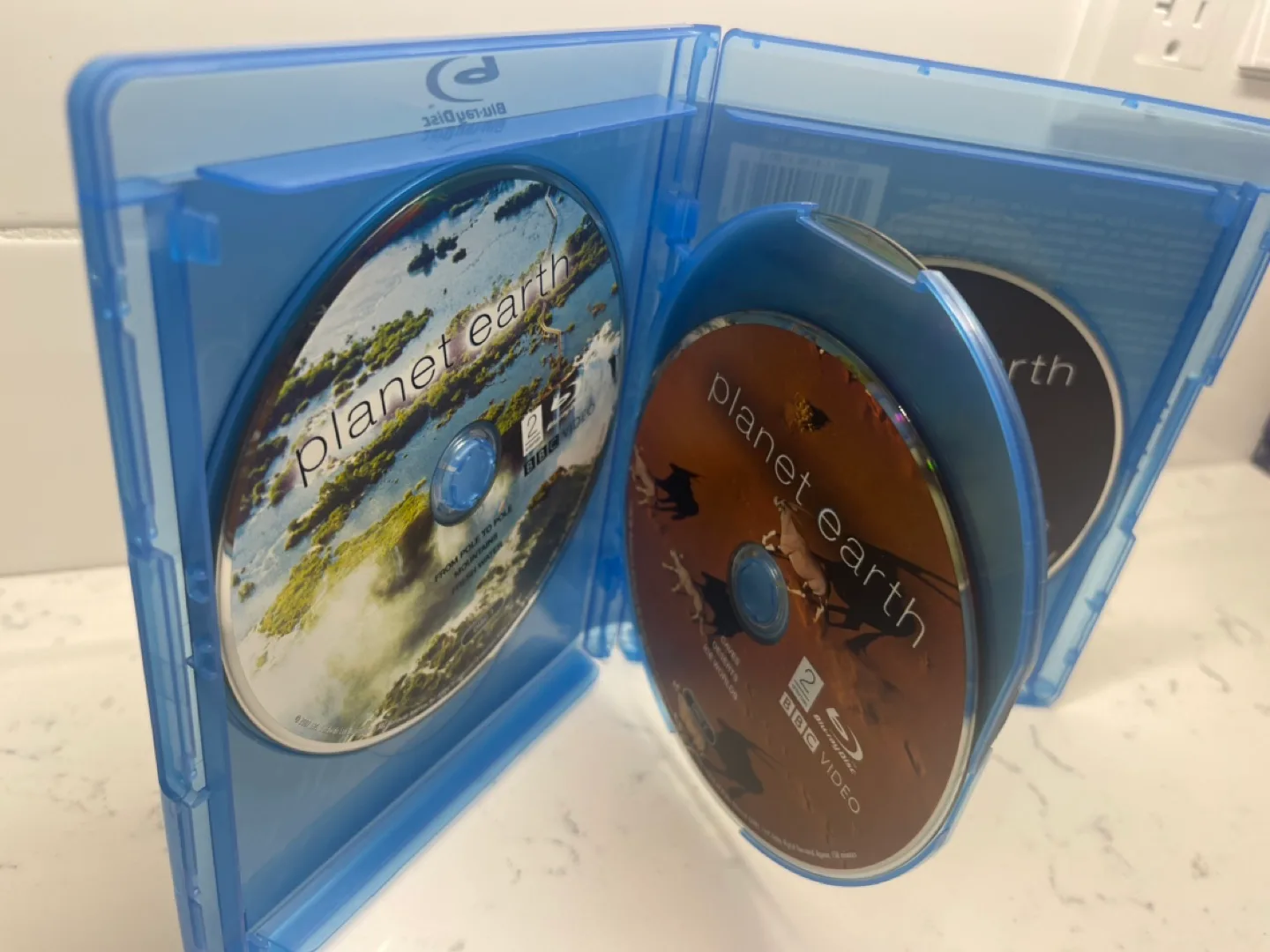 5 Blu-ray Disc Family DVD Bundle image indicator(7)