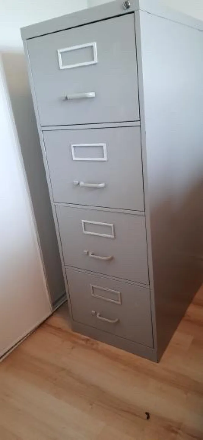 Five Drawer Metal Filing Cabinet image indicator(2)