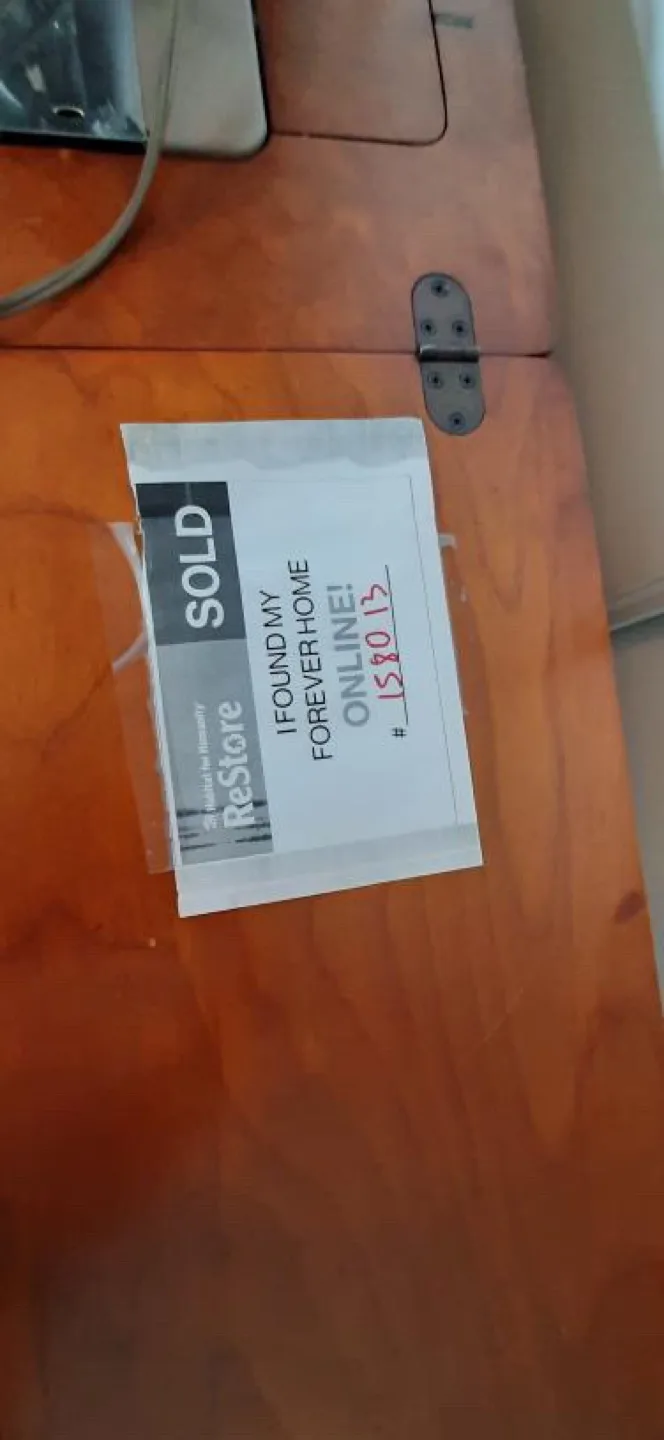 Vintage Sewing Machine with stool image indicator(5)