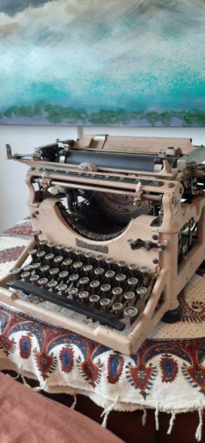 Vintage Underwood Typewriter
