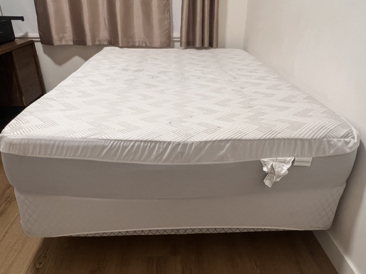Queen Mattress with Mattress Protector, Box Spring and bed frame - photo 3