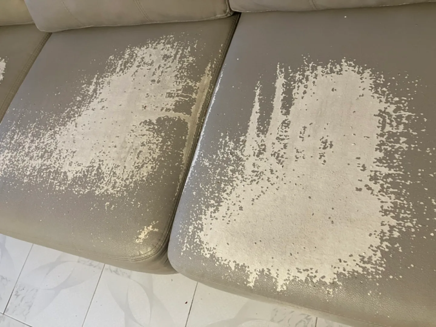 Used 3-seater Sofa image indicator(2)