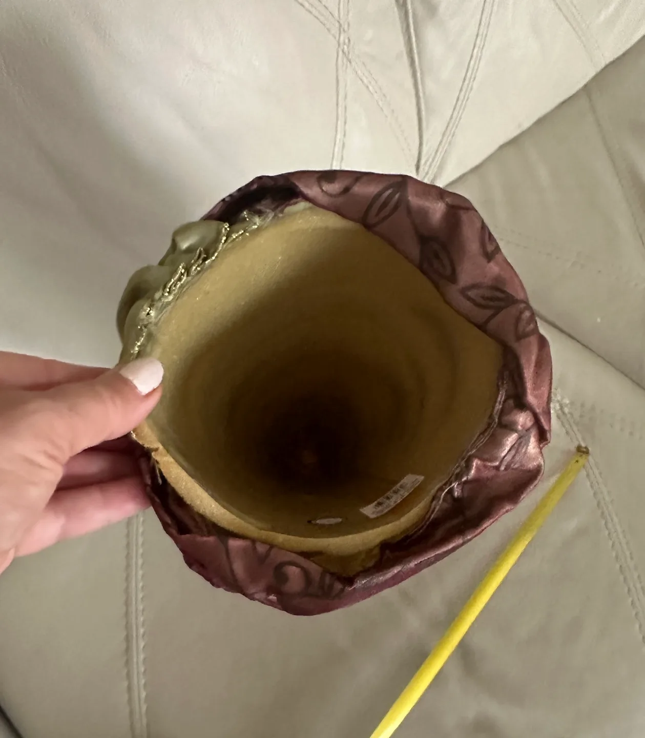 Large Angel Figurine -  Christmas Decoration image indicator(5)