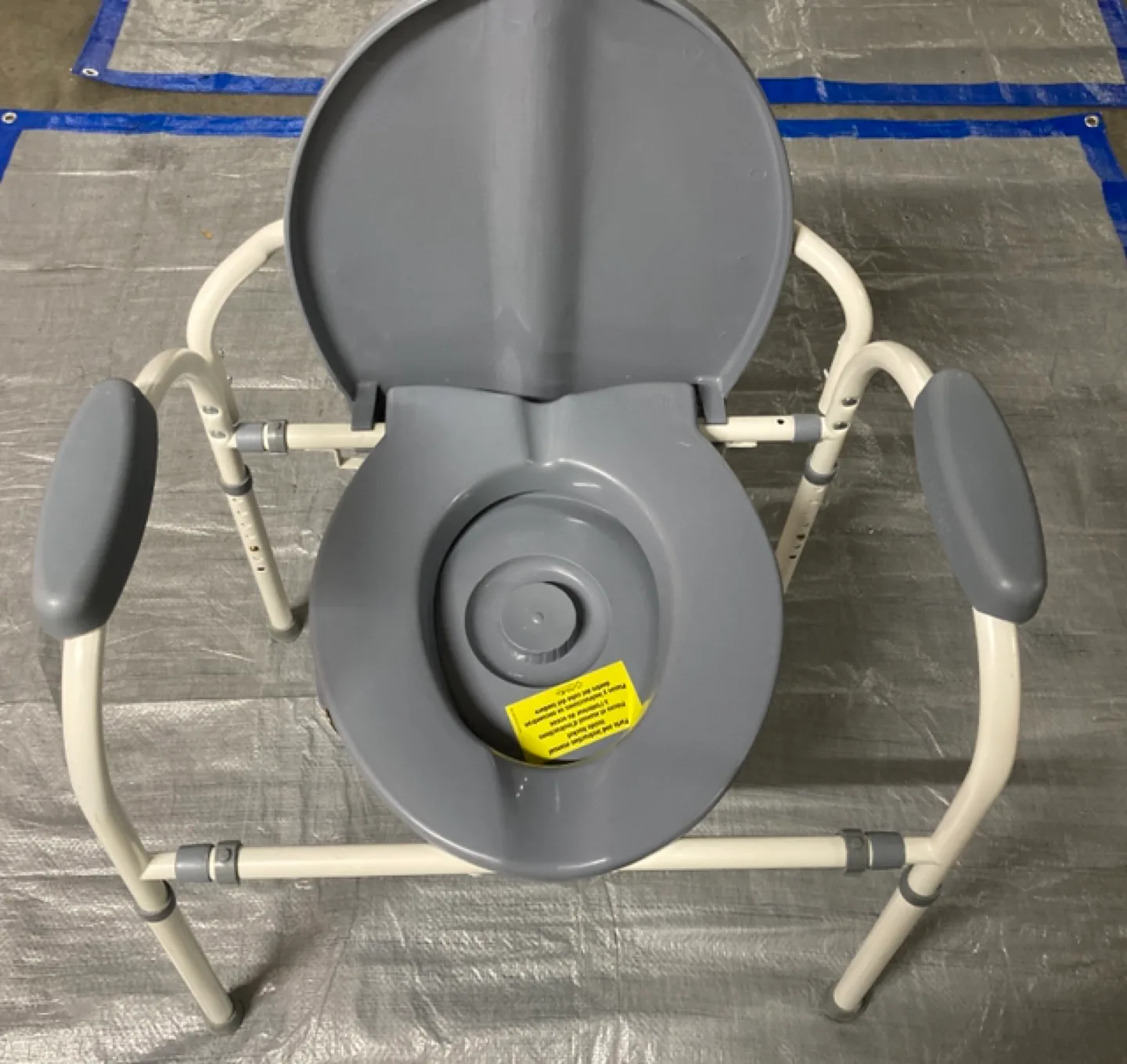 #ThriftyPicks MedPro DEFENSE Toilet Seat Riser with Arms image indicator(2)