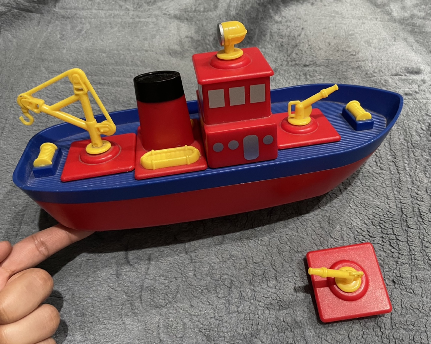 Magnetic Build-A-Boat Toy Set - photo 2