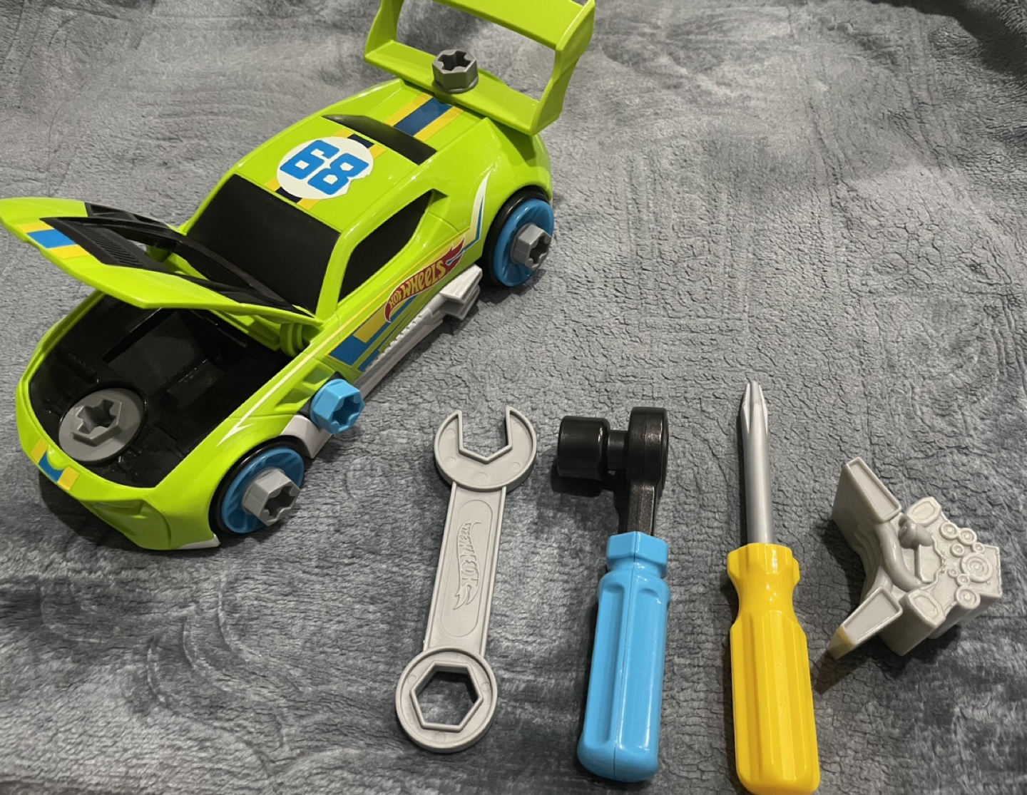 Hot Wheels Build & Race Car - photo 2