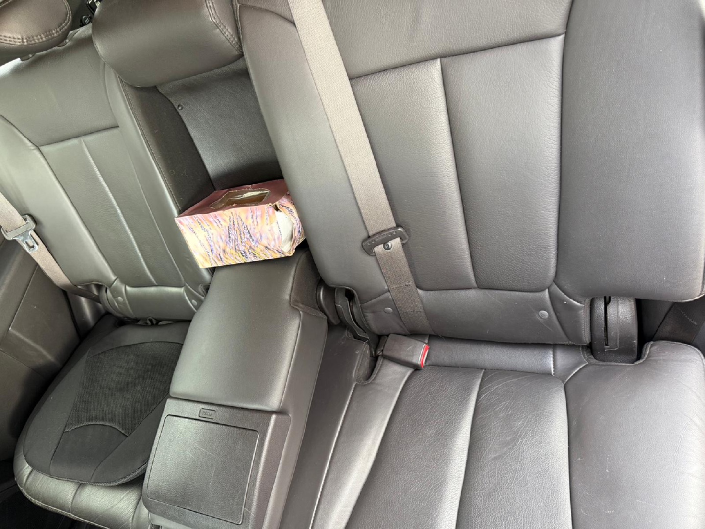 Hyundai Santa Fe Limited - photo 4